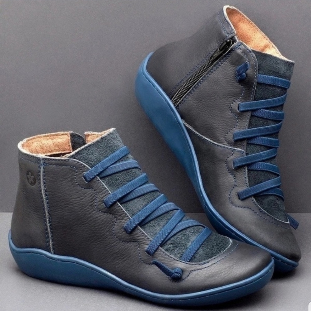 Boots - Picture 6 of 6